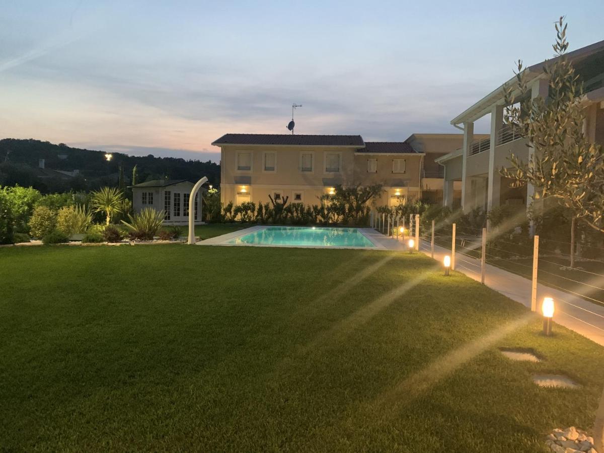 Villa Meri Manerba del Garda Exteriör bild