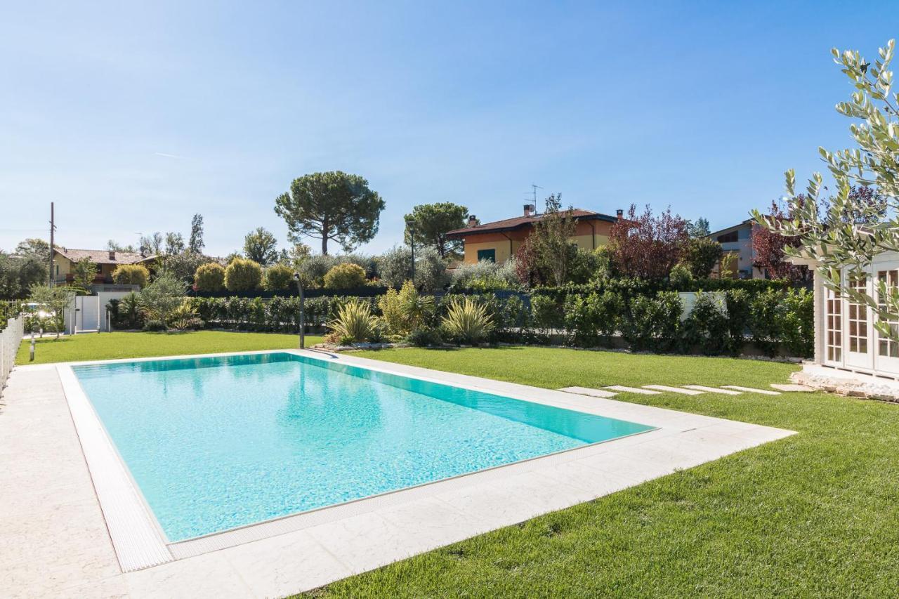Villa Meri Manerba del Garda Exteriör bild
